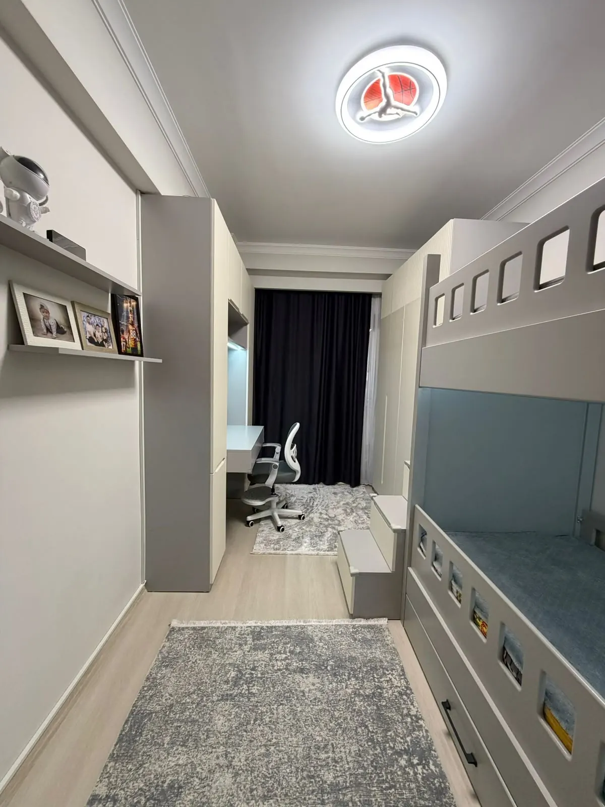 Giyinme Dolabı